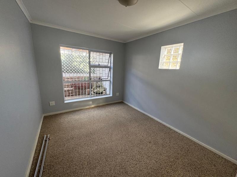 To Let 3 Bedroom Property for Rent in Mossel Bay Central Western Cape